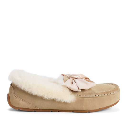 Women's Mel Dream Bow Genuine Shearling Moccasin - US 3874