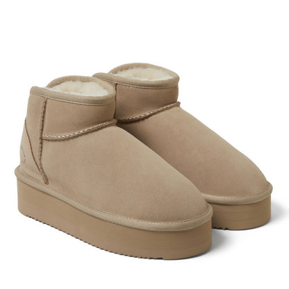 Women's Fireside by Dearfoams Kingston Genuine Shearling Platform Bootie - US 2280